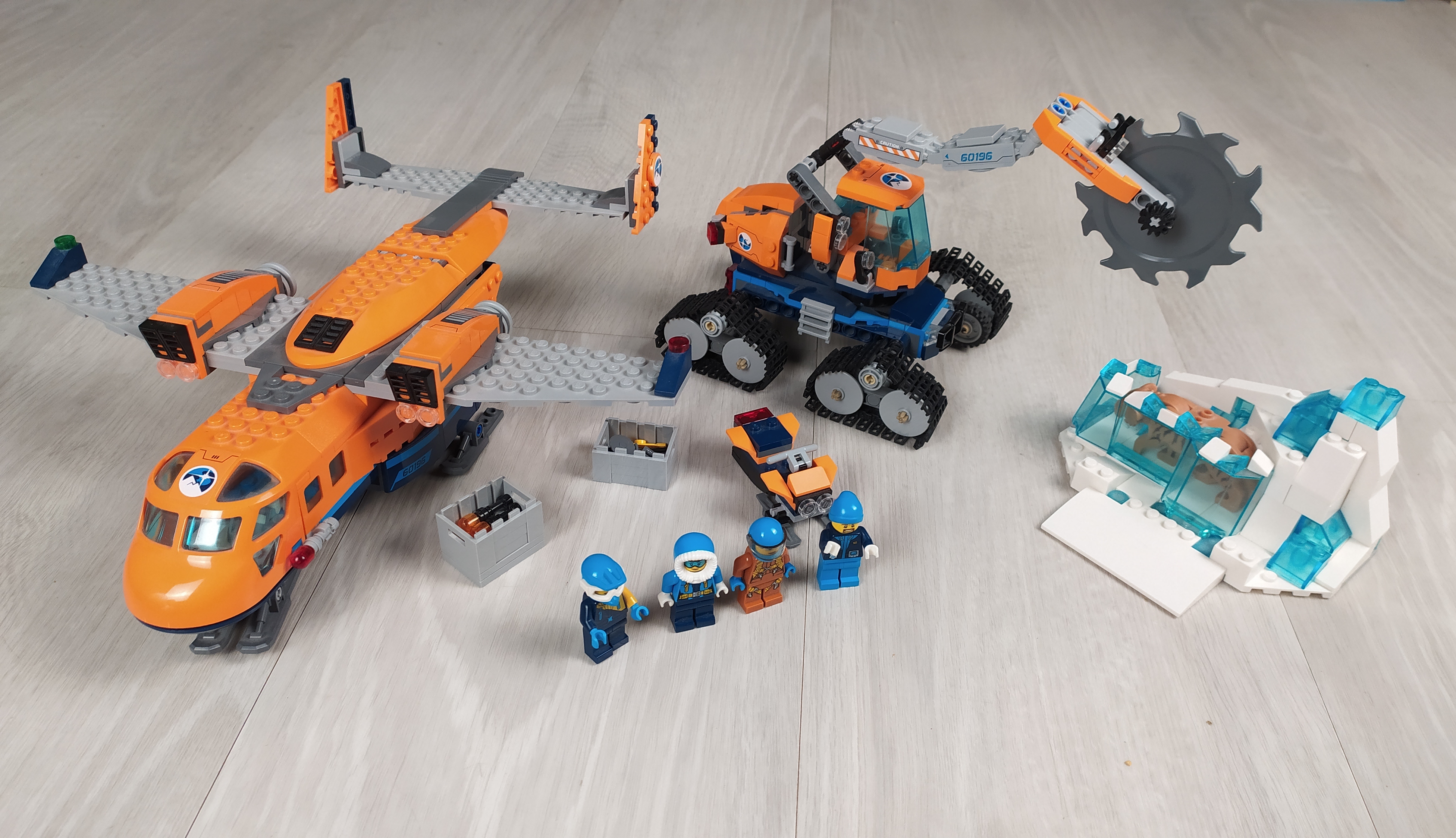 Lego City 60196 Arctic Supply Plane